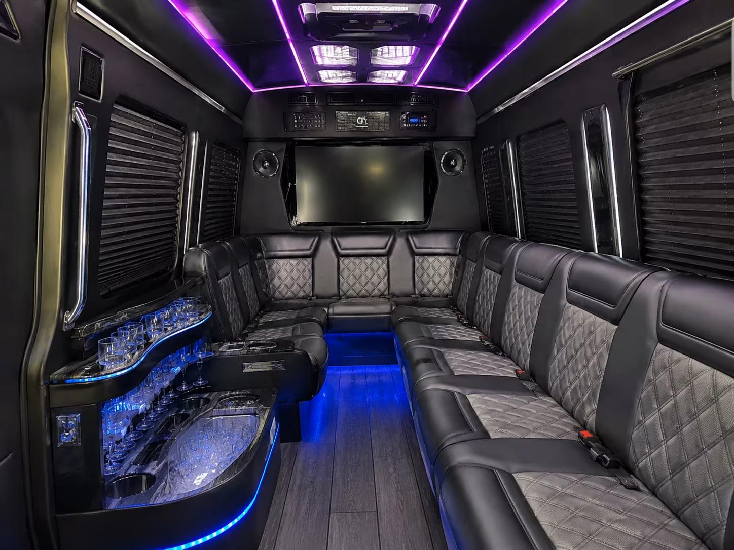 bus rentals for outdoor amphitheater shows at blossom and beyond