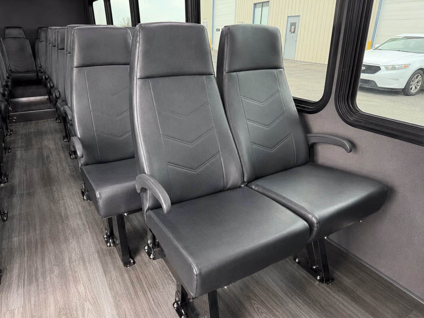 columbus 15 passenger minibus interior