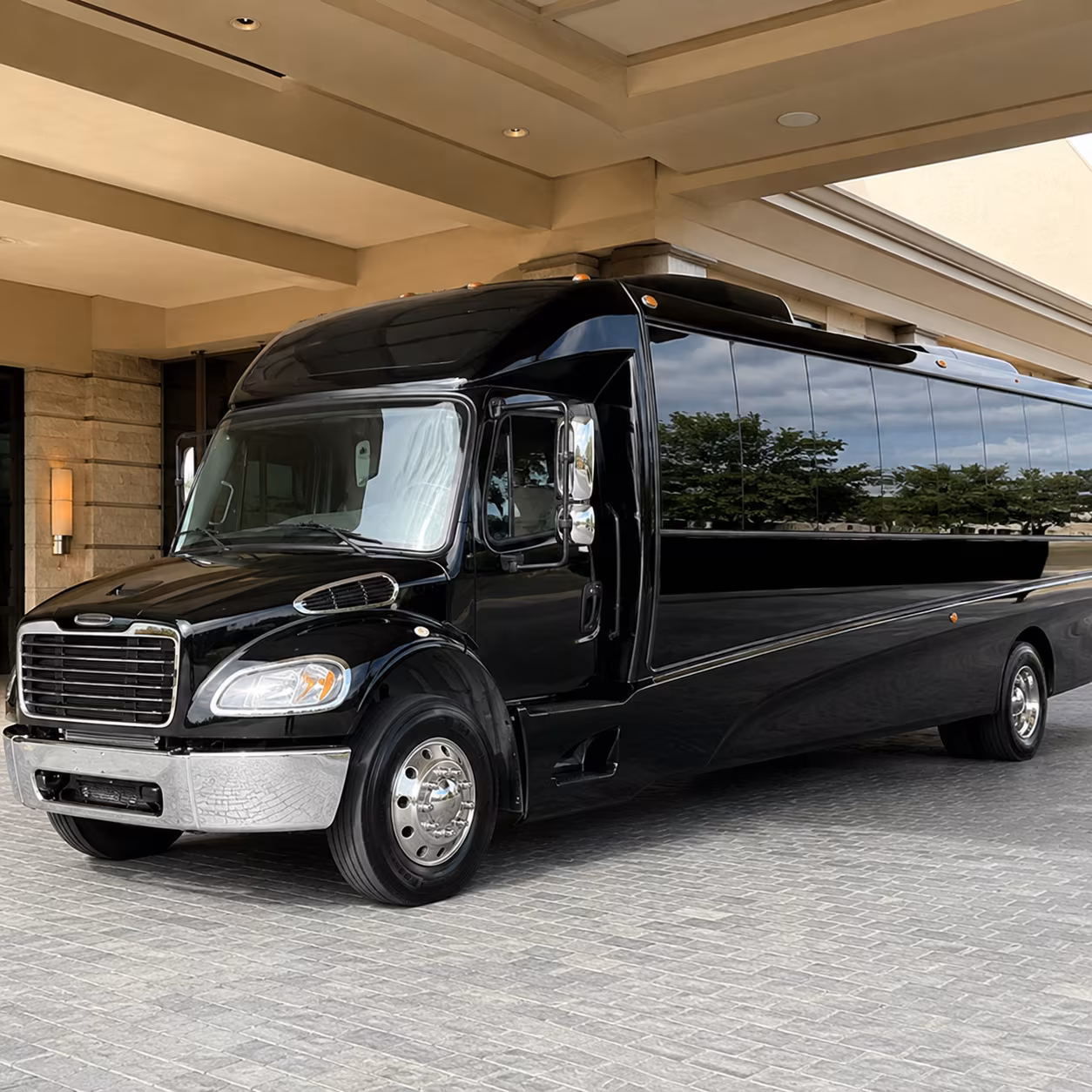 columbus 15 passenger minibus