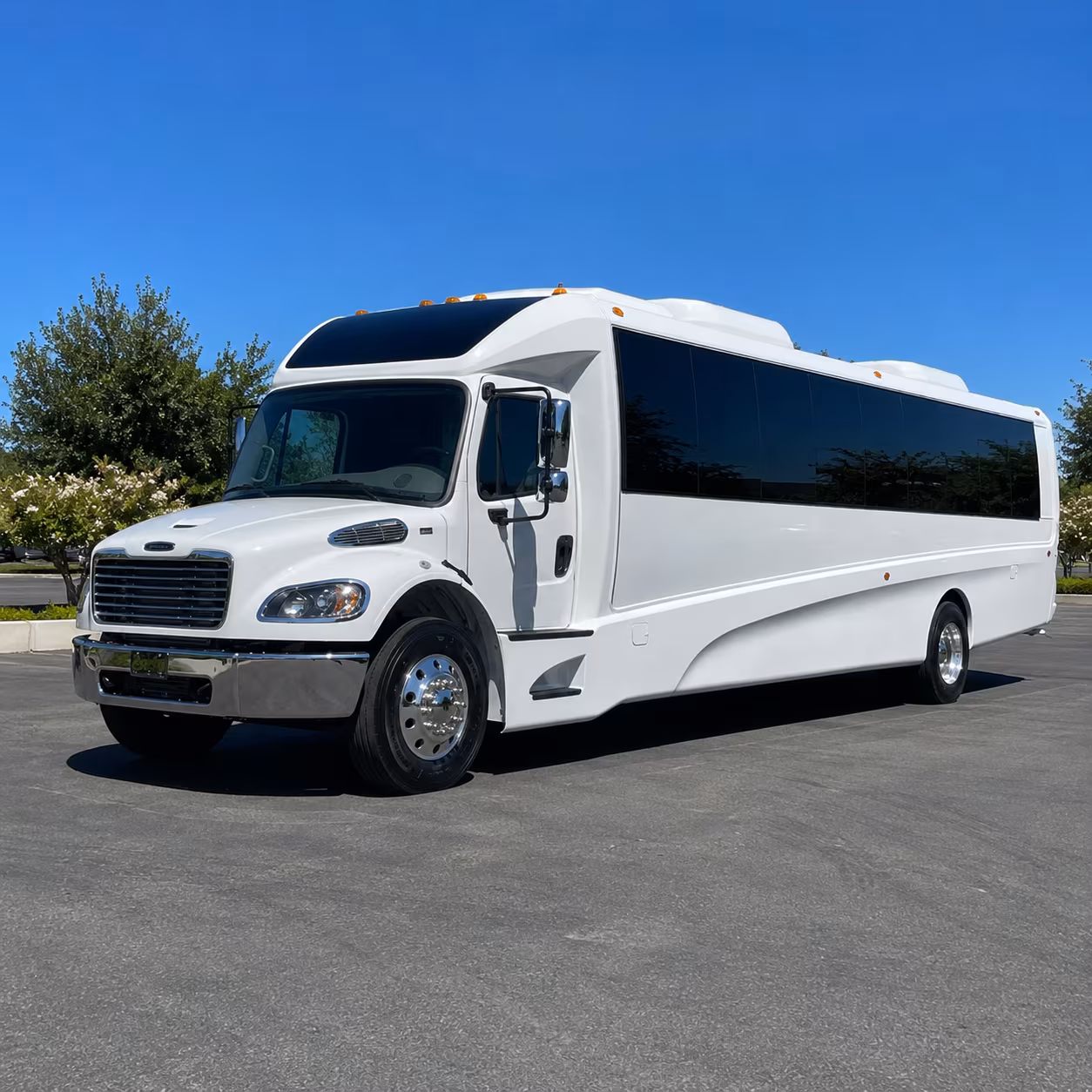 columbus 18 passenger minibus