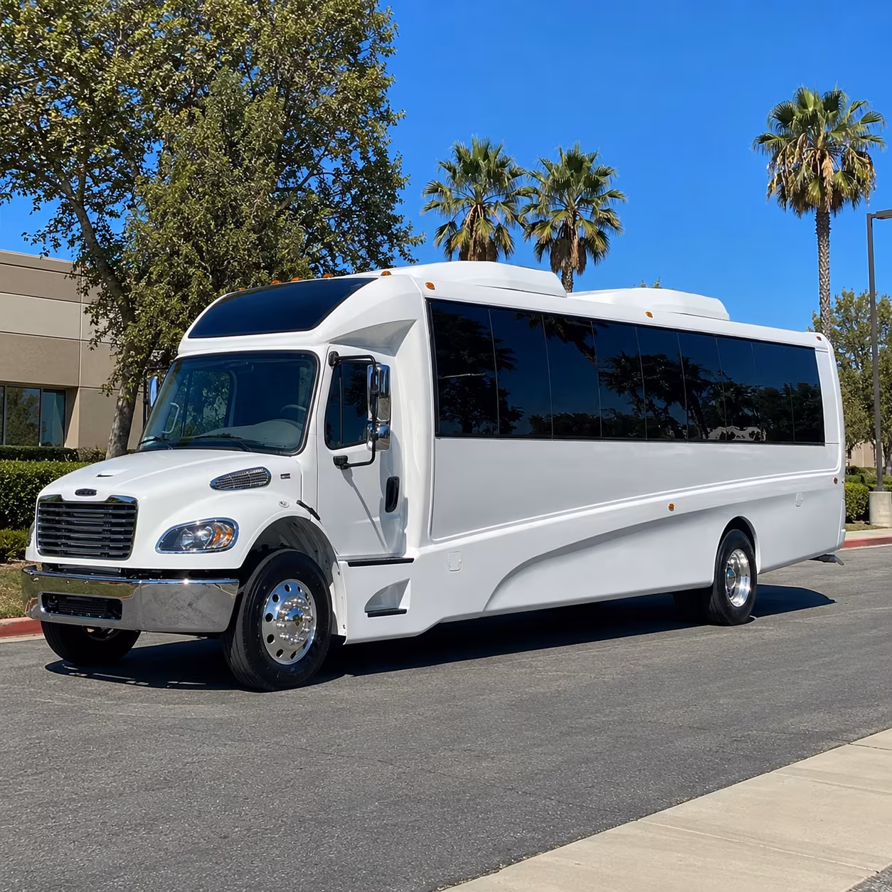 columbus 30 passenger minibus