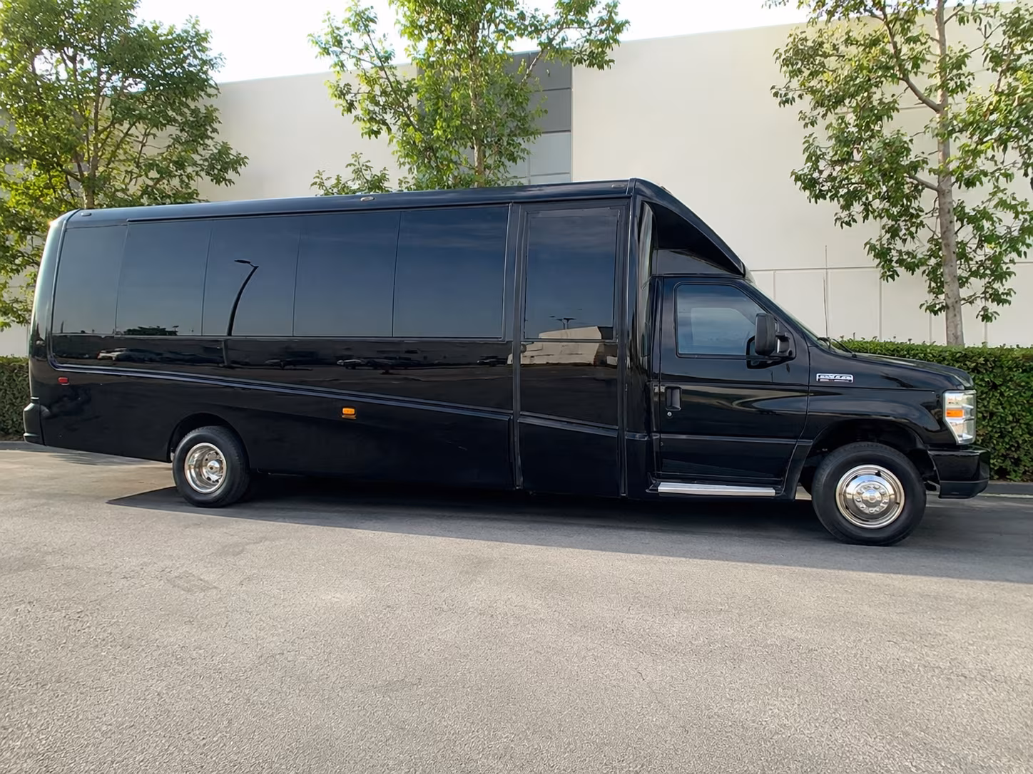 employee shuttle buses for columbus companies and office campuses