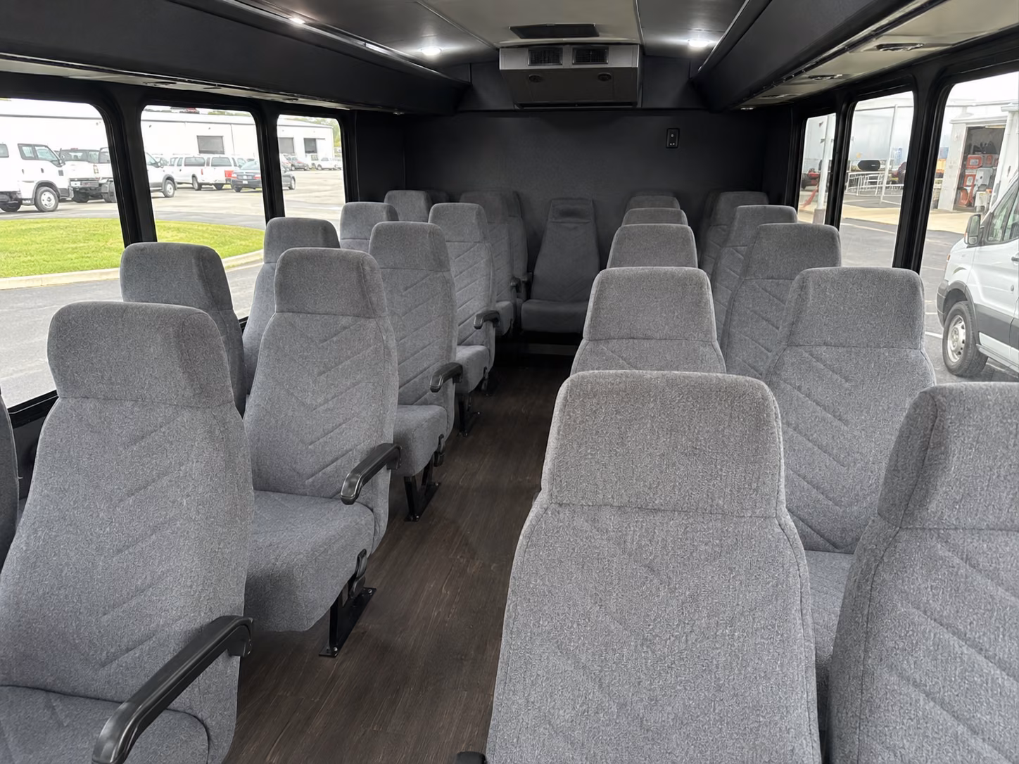 minibus rentals for smaller columbus prom groups